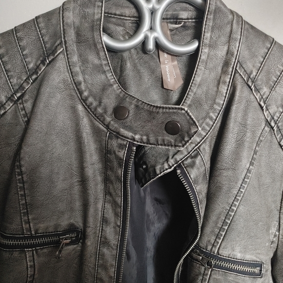 Moto Style Jacket - Picture 3 of 6